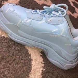 Balenciaga triple s